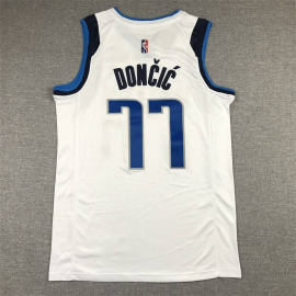 Camiseta Luka Dončić #77 Dallas Mavericks Edición 75 Aniversario Blanco