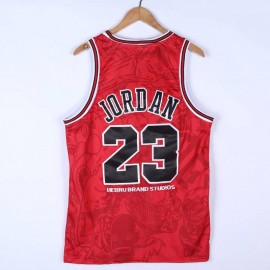 Camiseta Michael Jordan #23 Chicago Bulls 95/96 Hebru Brantley X M&N Rojo Camiseta Michael Jordan #23 Chicago Bulls 95/96 Hebru Brantley X M&N Rojo