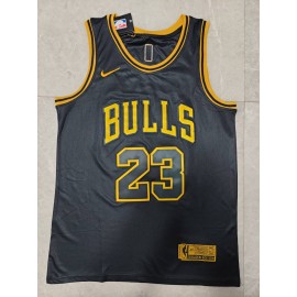 Camiseta Michael Jordan #23 Chicago Bulls 22/23 Gold Edition Negro Fan Edition