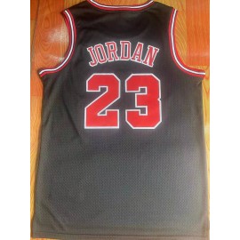Camiseta Michael Jordan #23 Chicago Bulls Negro Classic Edition Camiseta Michael Jordan #23 Chicago Bulls Negro Classic Edition
