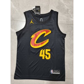 Camiseta Donovan Mitchell #45 Cleveland Cavaliers 22/23 Negro Fan Edition