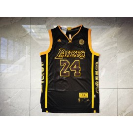 Camiseta Kobe Bryant #24 Los Angeles Lakers Negro Retirada Edition Camiseta Kobe Bryant #24 Los Angeles Lakers Negro Retirada Edition