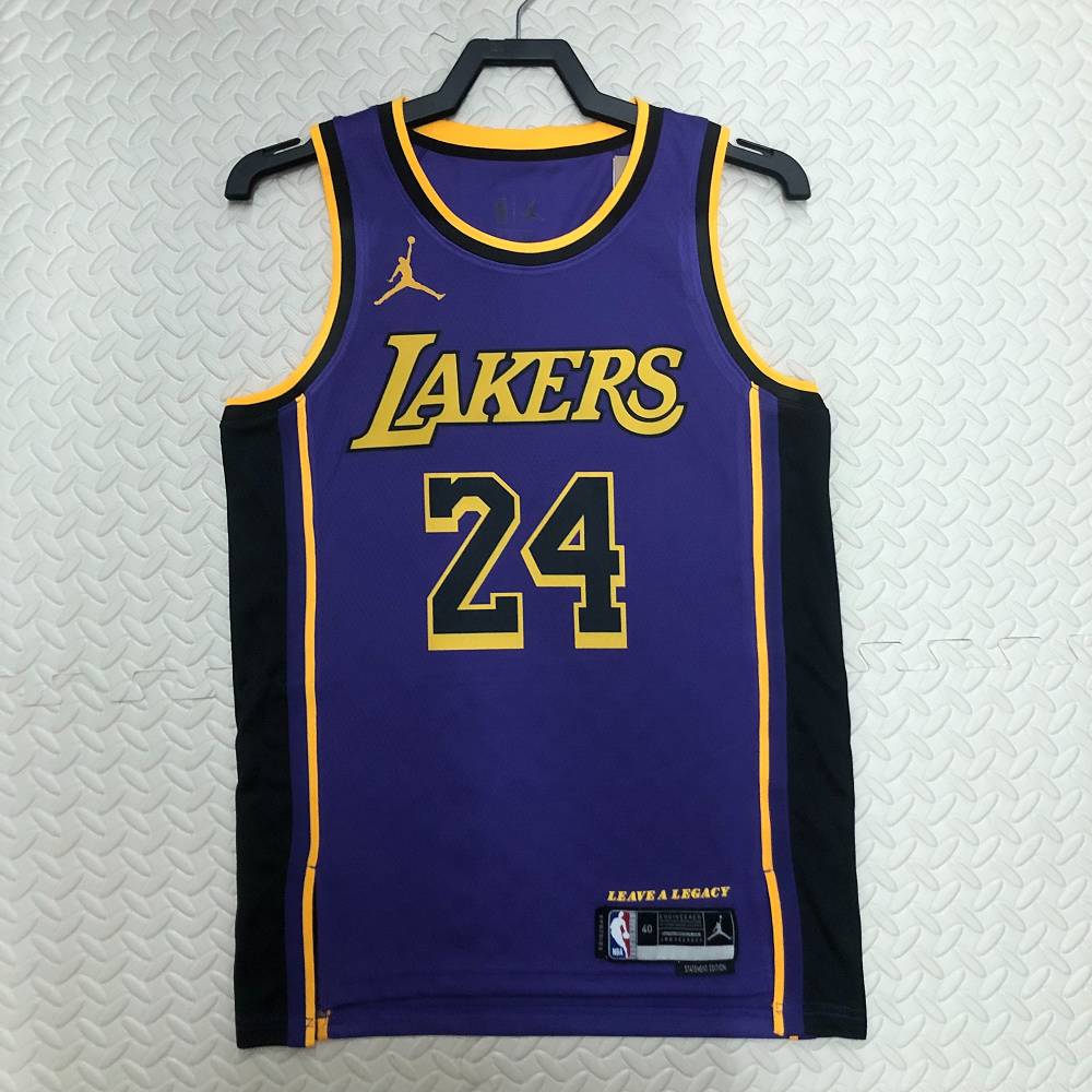 Camiseta Kobe Bryant Los Angeles Lakers 2023 Púrpura ⋆ MiCamisetaNBA