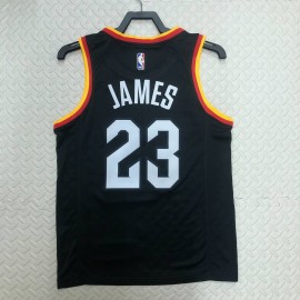 Camiseta Lebron James #23 Cleveland Cavaliers 2021 Negro City Edition Camiseta Lebron James #23 Cleveland Cavaliers 2021 Negro City Edition