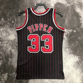 Camiseta Scottie Pippen #33 Chicago Bulls 1996 Negro con Rayas Rojas