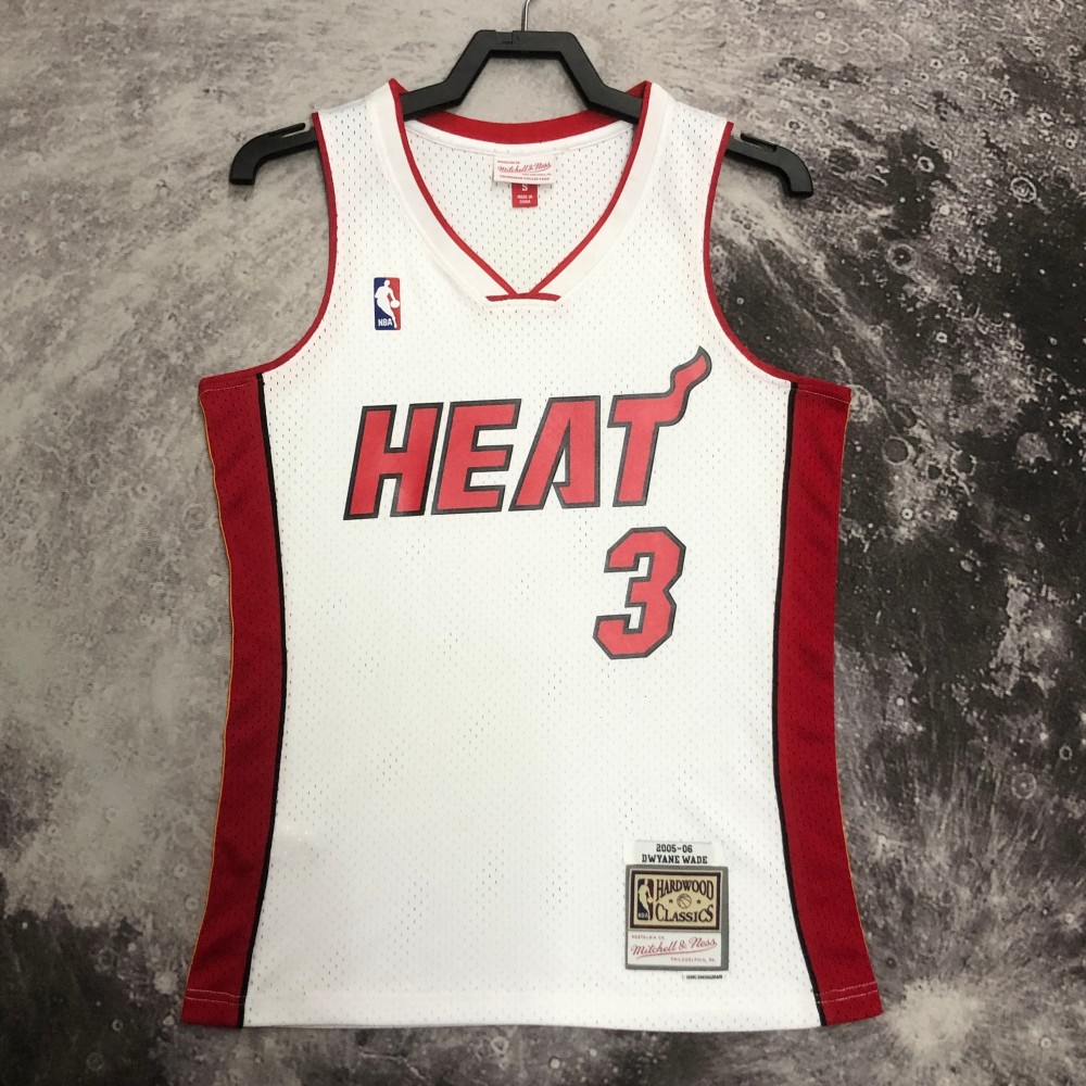 Camiseta Dwyane Wade #3 Miami Heat 2005/06 Blanco Camiseta Dwyane Wade #3 Miami Heat 2005/06 Blanco