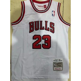 Camiseta Michael Jordan #23 Chicago Bulls Blanco Classic Edition Niño