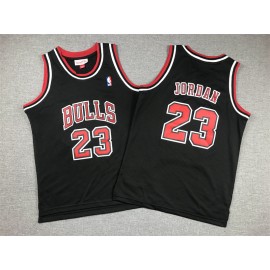 Camiseta Michael Jordan #23 Chicago Bulls Niño Negro