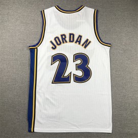 Camiseta Michael Jordan #23 Washington Wizards 2023 Classic Edition Blanco/Amarillo Camiseta Michael Jordan #23 Washington Wizards 2023 Classic Edition Blanco/Amarillo