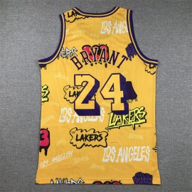 Camiseta Kobe Bryant #24 Los Angeles Lakers 2024 Grafiti Amarillo Camiseta Kobe Bryant #24 Los Angeles Lakers 2024 Grafiti Amarillo