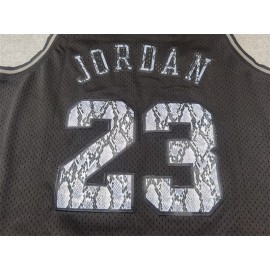 Camiseta Michael Jordan #23 Chicago Bulls Retro Negro con Estampado de Serpiente Camiseta Michael Jordan #23 Chicago Bulls Retro Negro con Estampado de Serpiente