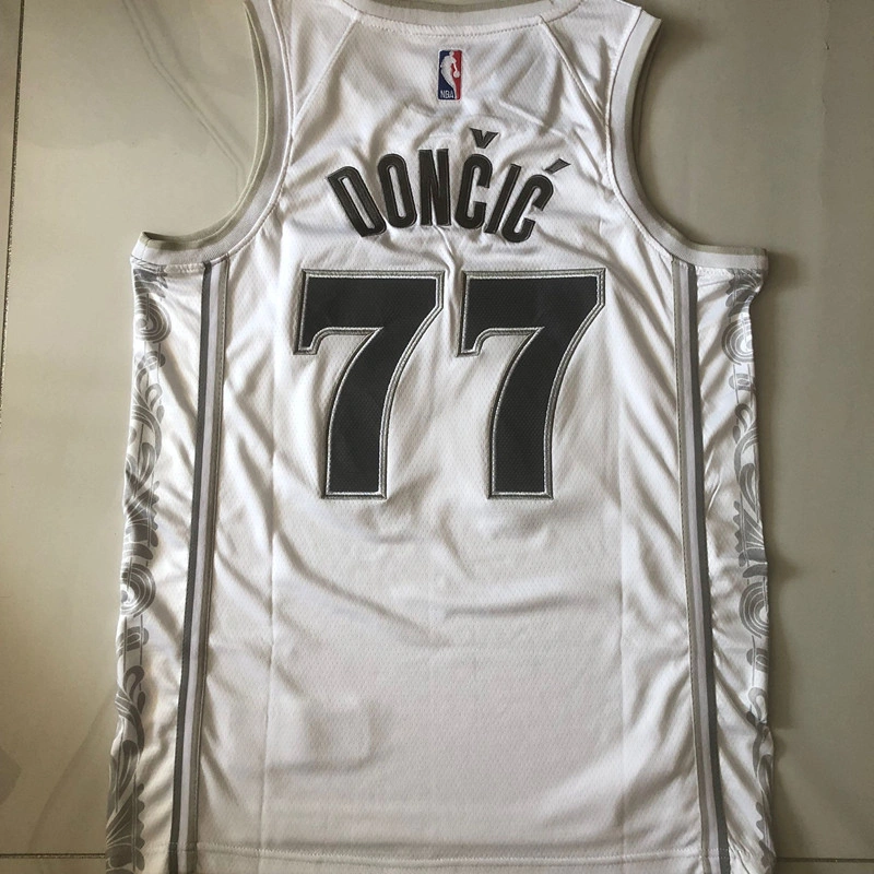 Camiseta Luka Dončić #77 Dallas Mavericks 2025 Blanco City Edition Camiseta Luka Dončić #77 Dallas Mavericks 2025 Blanco City Edition