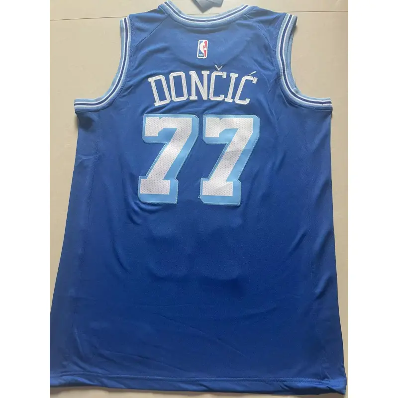 Camiseta Luka Dončić #77 Los Angeles Lakers Azul Marino Camiseta Luka Dončić #77 Los Angeles Lakers Azul Marino