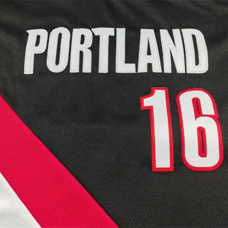 Camiseta Hansen Yang #16 Portland Trail Blazers Negro