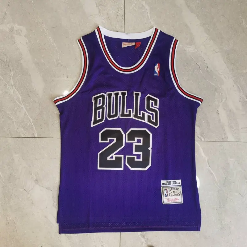 Camiseta Michael Jordan #23 Chicago Bulls 1997/98 Morado Classic Edition
