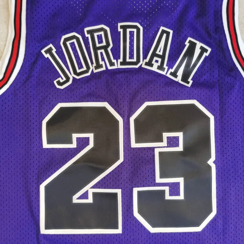 Camiseta Michael Jordan #23 Chicago Bulls 1997/98 Morado Classic Edition Camiseta Michael Jordan #23 Chicago Bulls 1997/98 Morado Classic Edition