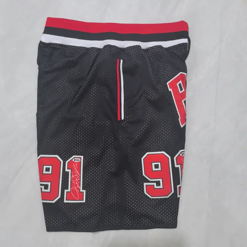 Pantalon Corto De Bolsillo Dennis Rodman #69 Chicago Bulls 1996/1997 Negro