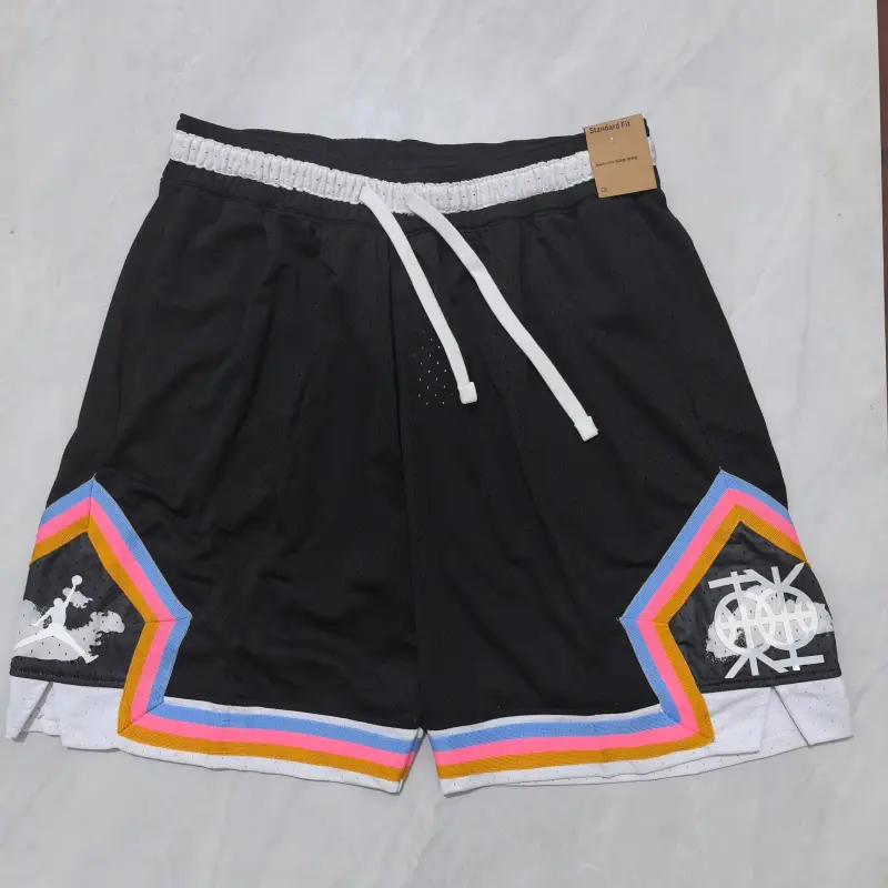 Pantalon Corto Jordan 2025 Negro Con Bandas Colores