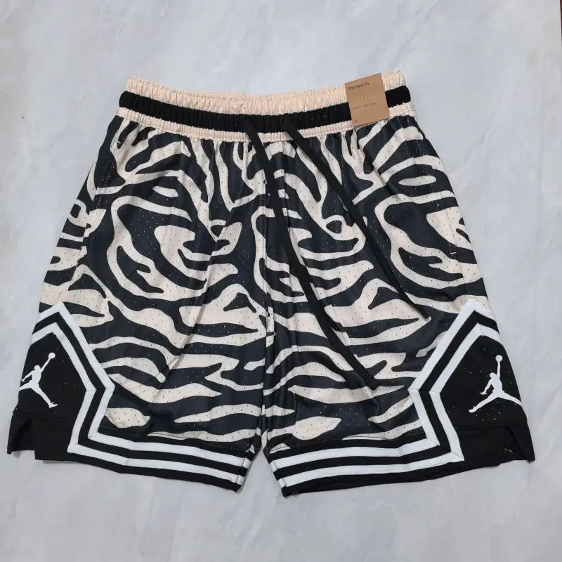 Pantalon Corto Jordan 2025 Negro Rayas De Tigre