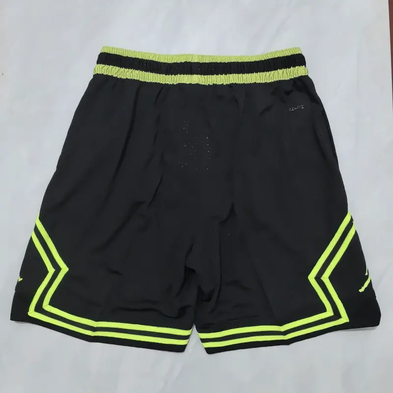 Pantalon Corto Jordan 2025 Negro Logotipo Verde Fluorescente