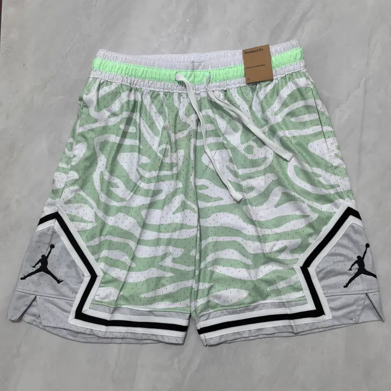 Pantalon Corto Jordan 2025 Verde Con Rayas De Tigre