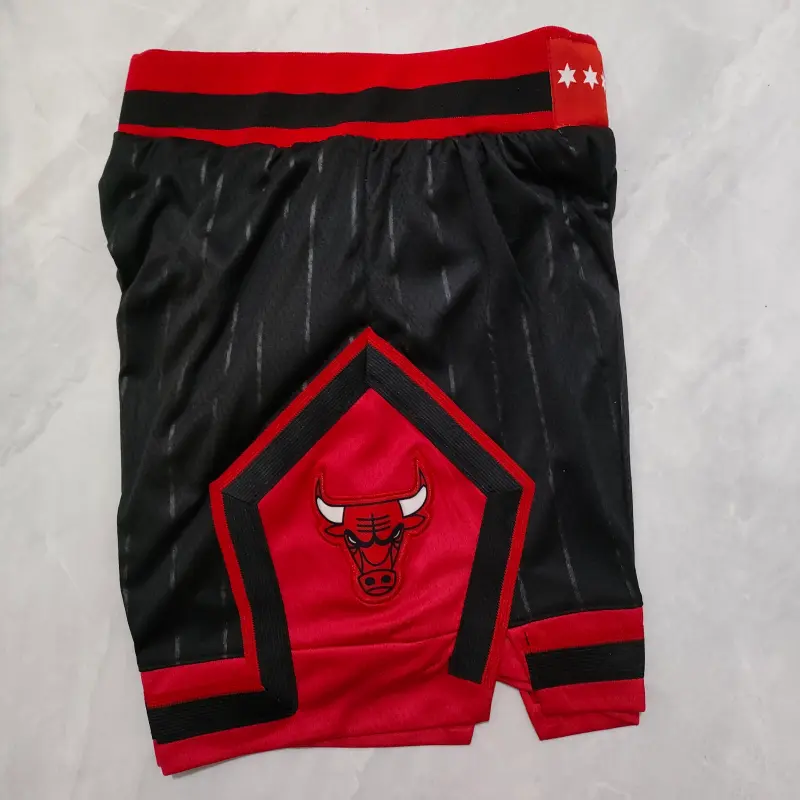 Pantalon Corto Michael Jordan Chicago Bulls 2025 Negro Con Rayas Niño