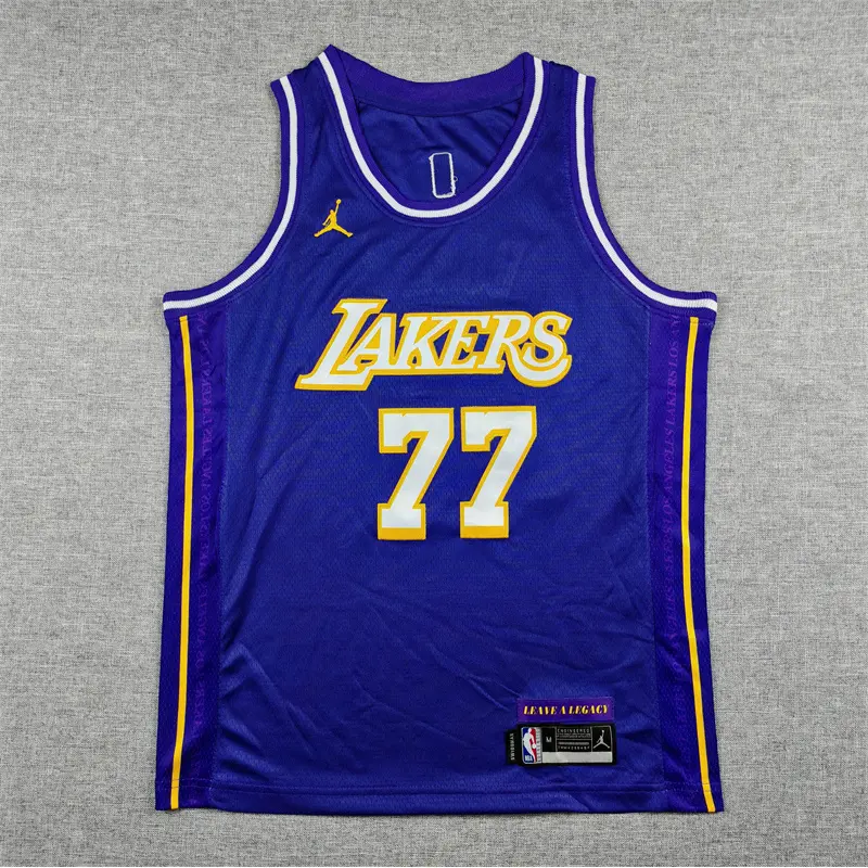 Camiseta Luka Dončić #77 Los Angeles Lakers 2026 Morado Statement Edition Niño