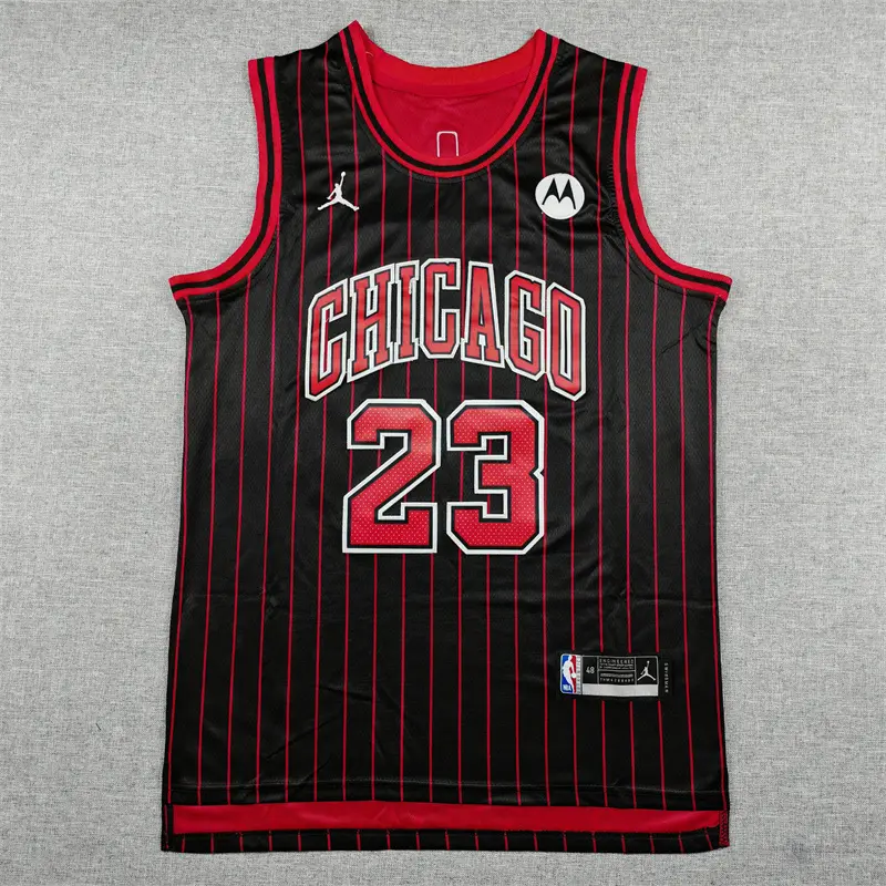 Camiseta Michael Jordan #23 Chicago Bulls 2026 Negro con Rayas Rojas Statement Edition
