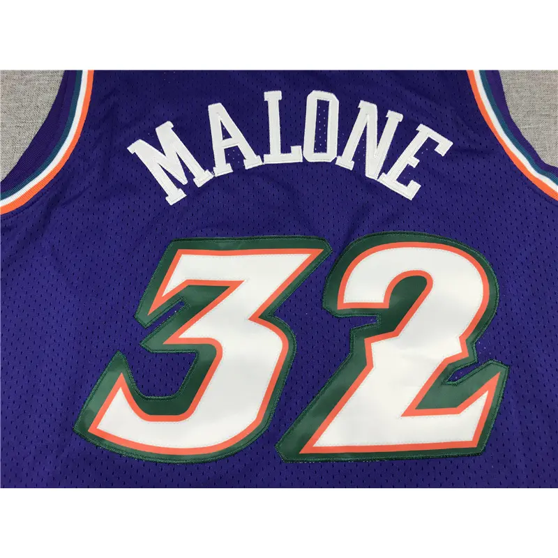 Camiseta Karl Malone #32 Utah Jazz 1996/97 Morado Icon Clásico