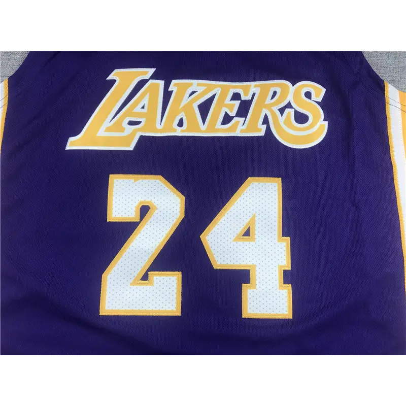 Camiseta Kobe Bryant #24 Los Angeles Lakers 2006/07 Morado Icon Clásico