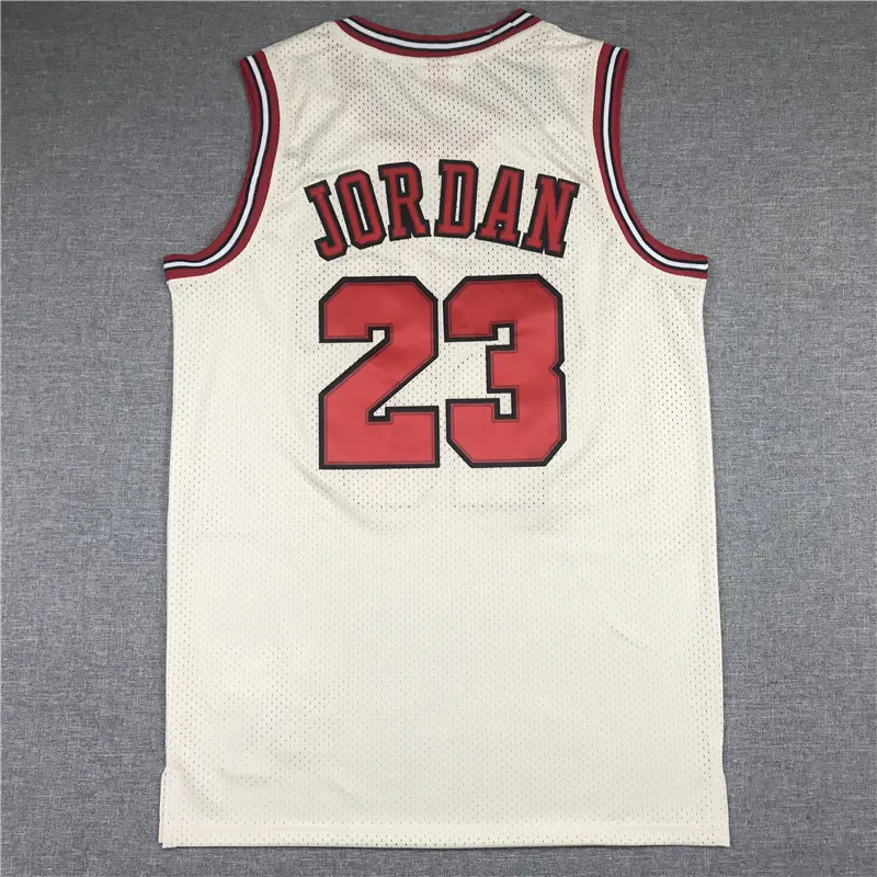 Camiseta Michael Jordan #23 Chicago Bulls 1995/96 Blanco Retro