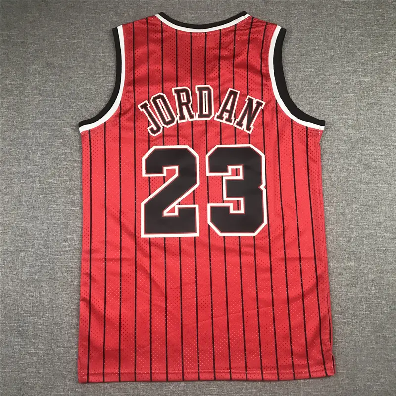 Camiseta Michael Jordan #23 Chicago Bulls 1995/96 Rojo Con Rayas Retro