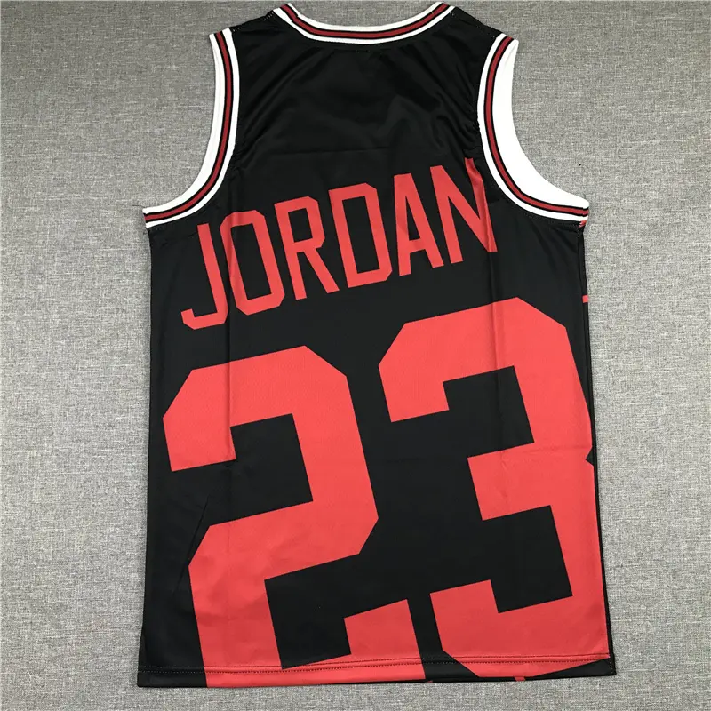 Camiseta Michael Jordan #23 Chicago Bulls Negro Estampado Retro Mitchell & Ness