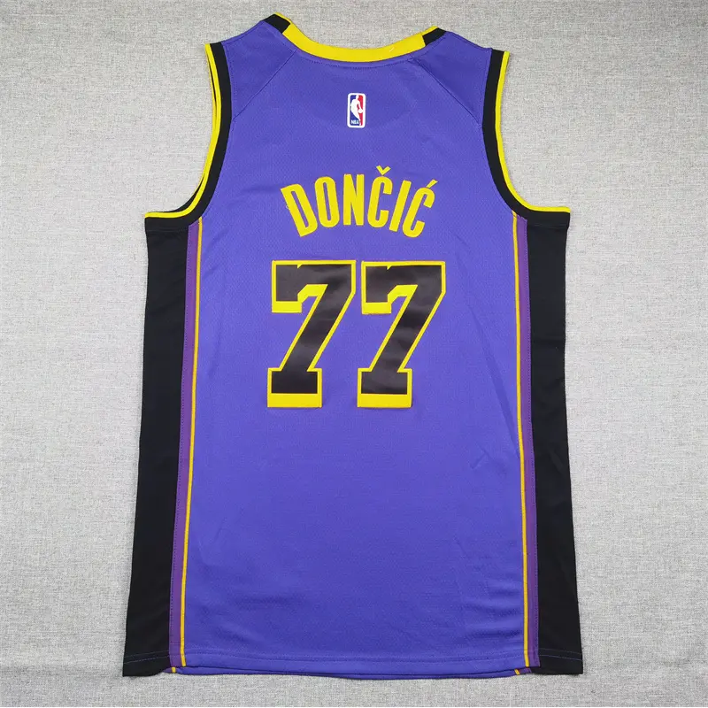 Camiseta Luka Doncic #77 Los Angeles Lakers 2025 Morado Statement Edition