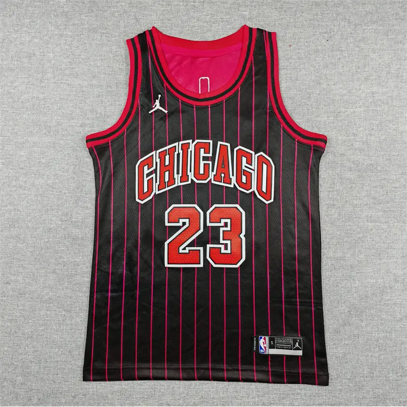 Camiseta Michael Jordan #23 Chicago Bulls 2026 Negro con Rayas Statement Edition Niño