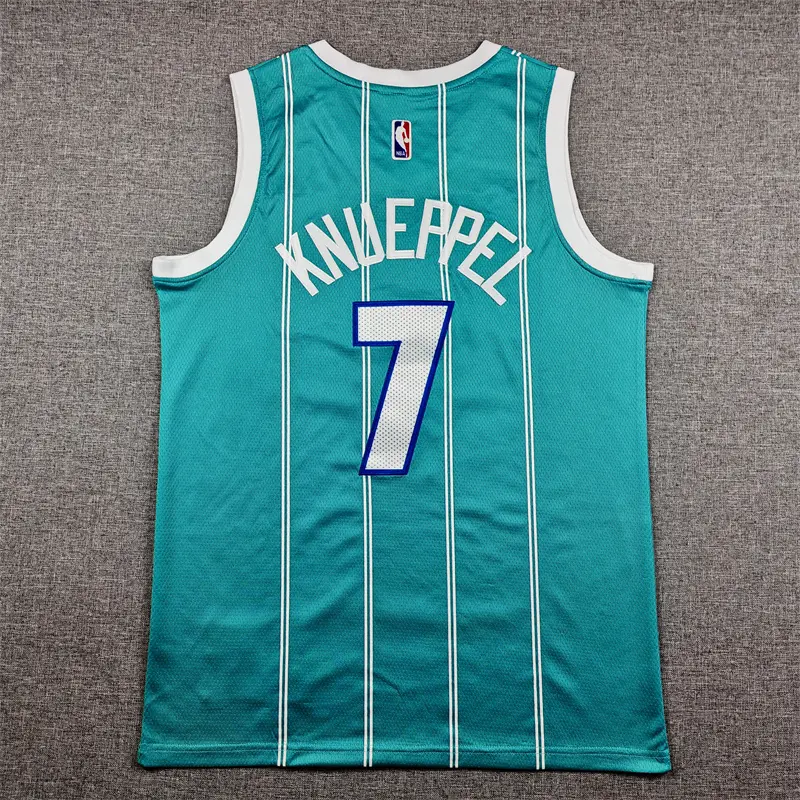 Camiseta Kon Knueppel #7 Charlotte Hornets Verde