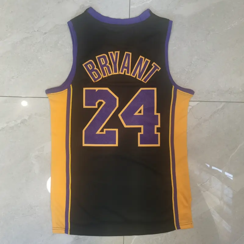 Camiseta Kobe Bryant #24 Los Angeles Lakers Negro Champion