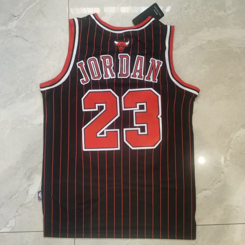 Camiseta Michael Jordan #23 Chicago Bulls Rayas Roja