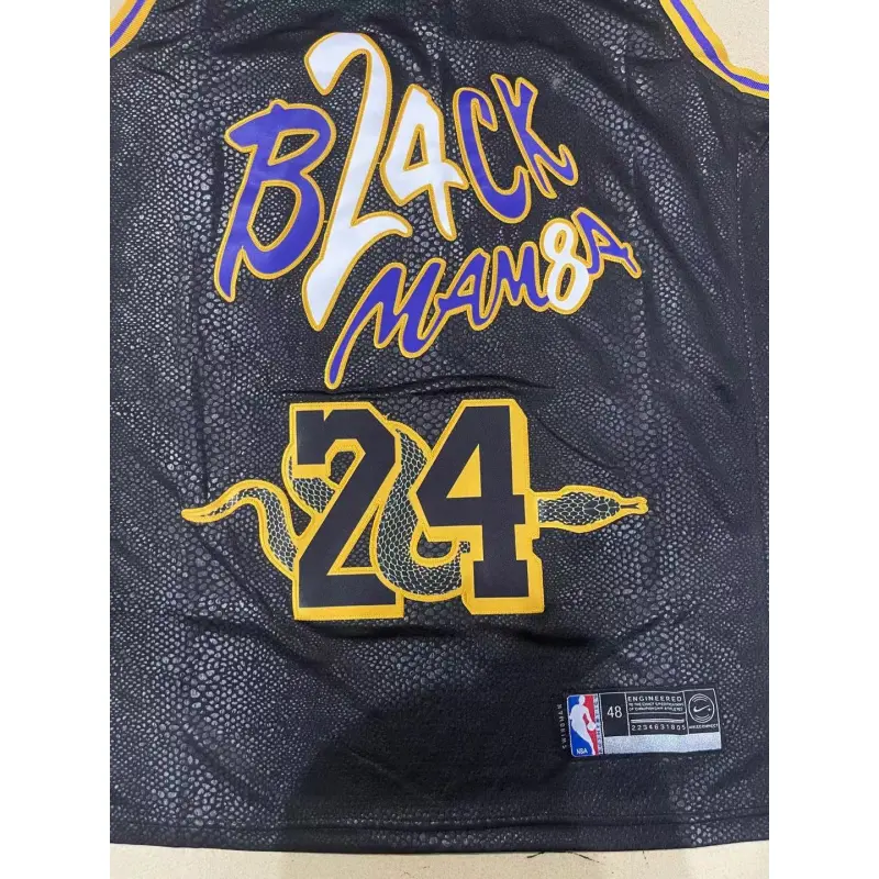 Camiseta Kobe Bryant #24 Los Angeles Lakers 2025 Negro con Estampado De Serpiente Camiseta Kobe Bryant #24 Los Angeles Lakers 2025 Negro con Estampado De Serpiente