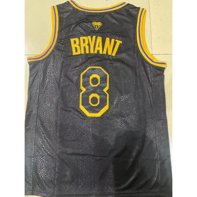 Camiseta Kobe Bryant #8 Los Angeles Lakers 2025 Negro con Estampado De Serpiente