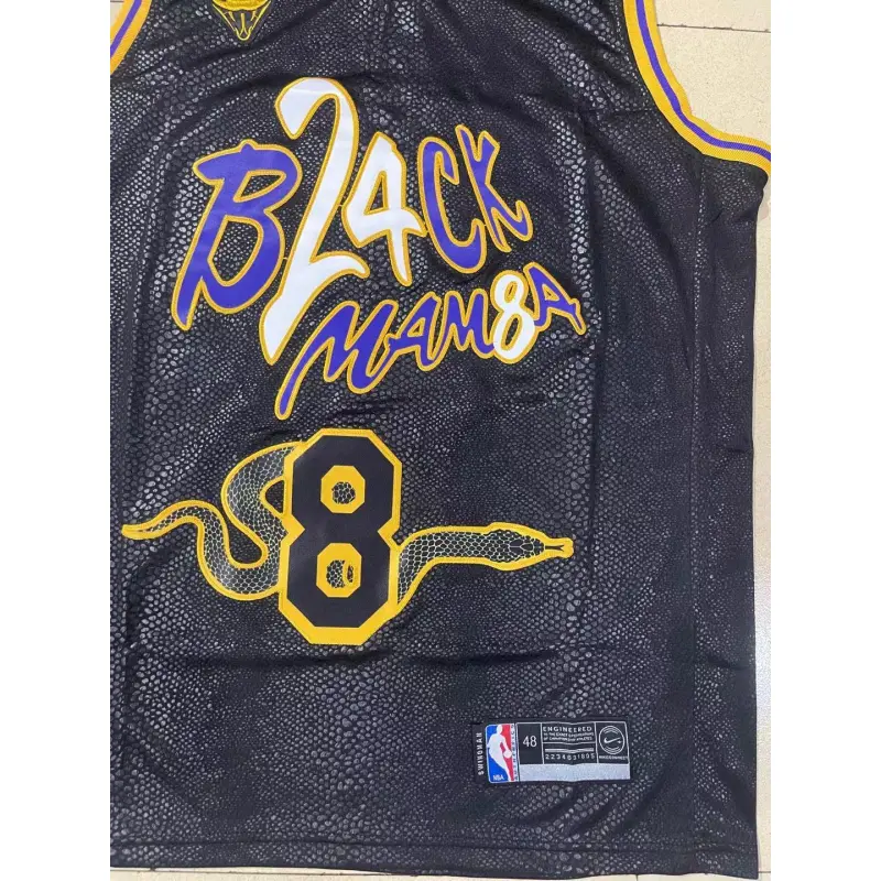 Camiseta Kobe Bryant #8 Los Angeles Lakers 2025 Negro con Estampado De Serpiente