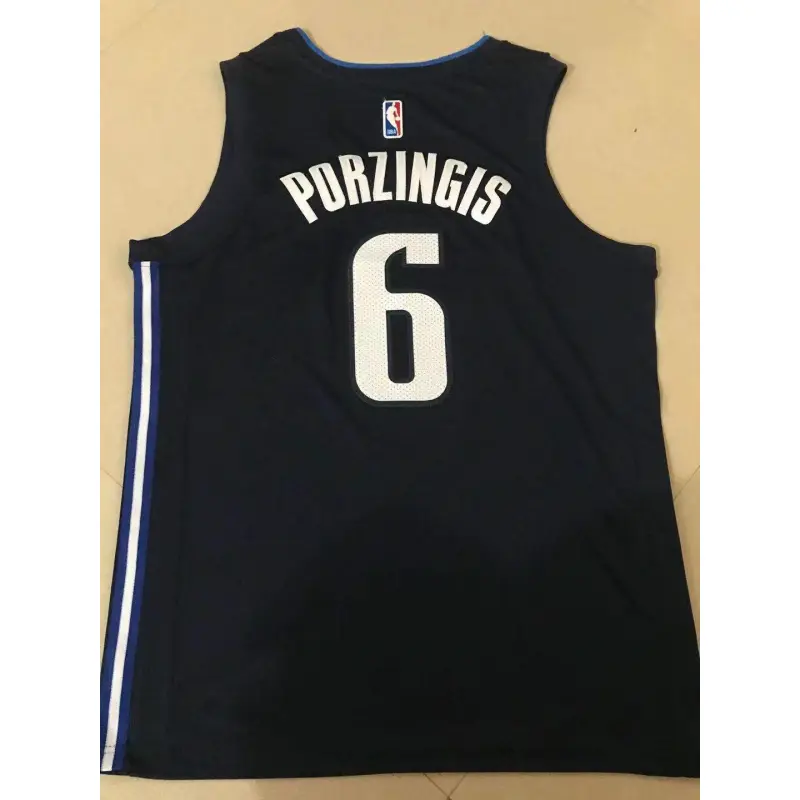 Camiseta Kristaps Porzingis #6 Dallas Mavericks Azul Oscuro