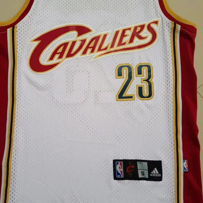 Camiseta Lebron James #23 Cleveland Cavaliers Blanco Classic Edition Camiseta Lebron James #23 Cleveland Cavaliers Blanco Classic Edition