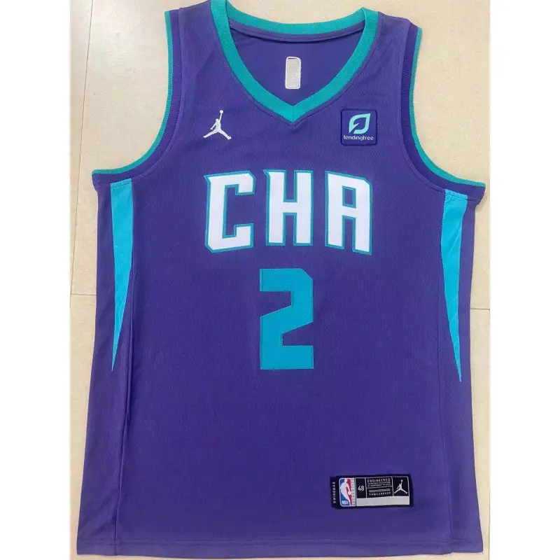 Camiseta Lonzo Ball #2 Charlotte Hornets 2022 Morado