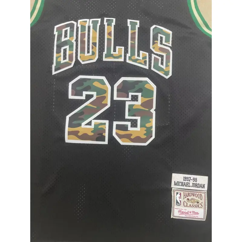 Camiseta Michael Jordan #23 Chicago Bulls 1997 Negro Classic Edition Camiseta Michael Jordan #23 Chicago Bulls 1997 Negro Classic Edition