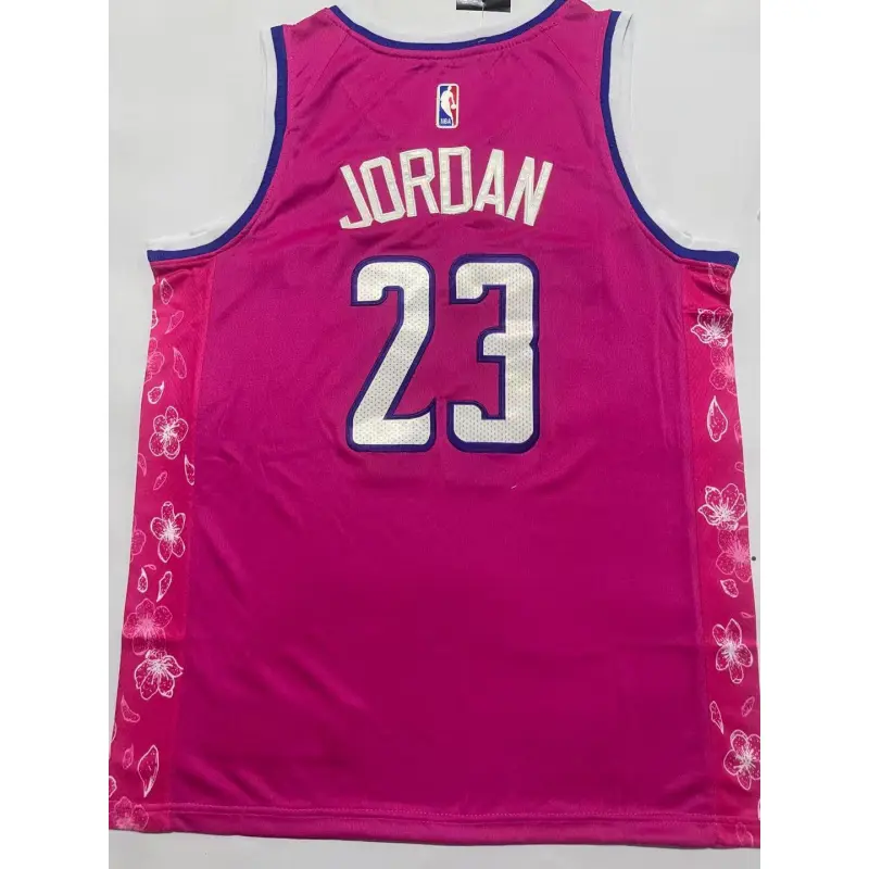 Camiseta Michael Jordan #23 Washington Wizards 2023 Rosa Camiseta Michael Jordan #23 Washington Wizards 2023 Rosa