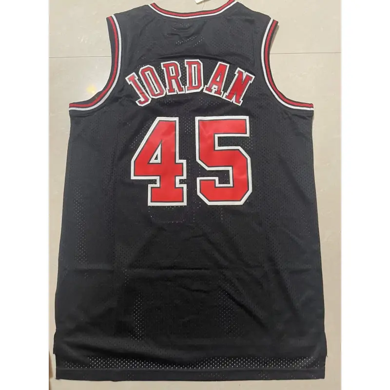 Camiseta Michael Jordan #45 Chicago Bulls 1994 Negro Classic Edition Camiseta Michael Jordan #45 Chicago Bulls 1994 Negro Classic Edition