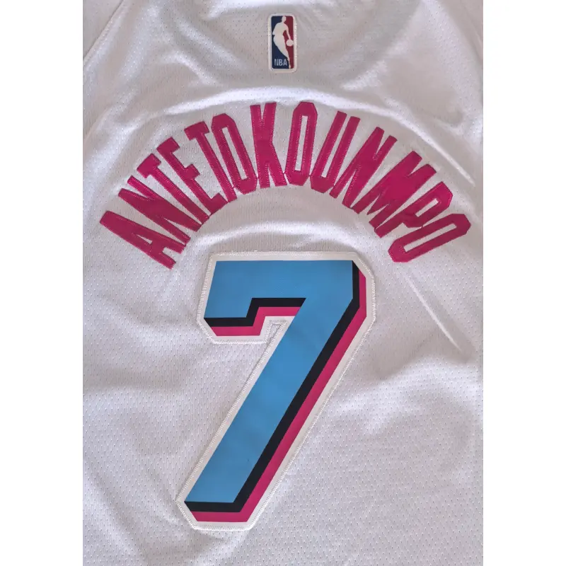 Camiseta Giannis Antetokounmpo #7 Miami Heat Blanco City Edition