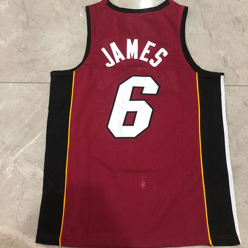 Camiseta LeBron James #6 Miami Heat 2012/2013 Burg..