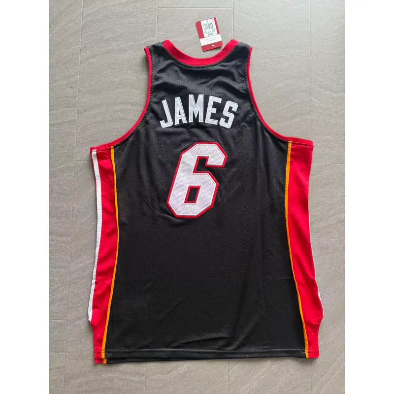 Camiseta LeBron James #6 Miami Heat 2012/2013 Classic Edition Negro